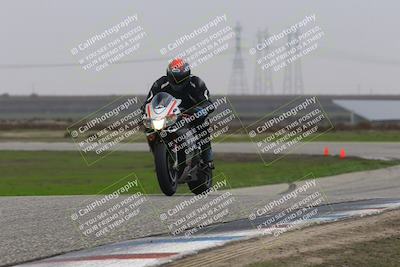 media/Nov-30-2025-TrackDaz (Sun) [[d8b22663df]]/A Group/Session 4 (Wheelie Bump)/